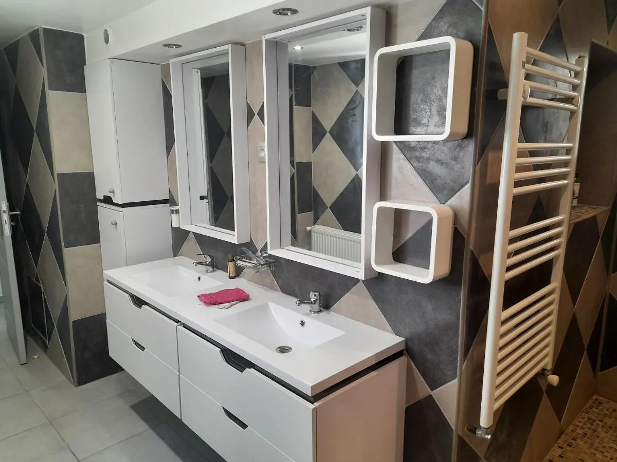 appartement familiale avec extérieur sympas pour profité du soleil Marseille